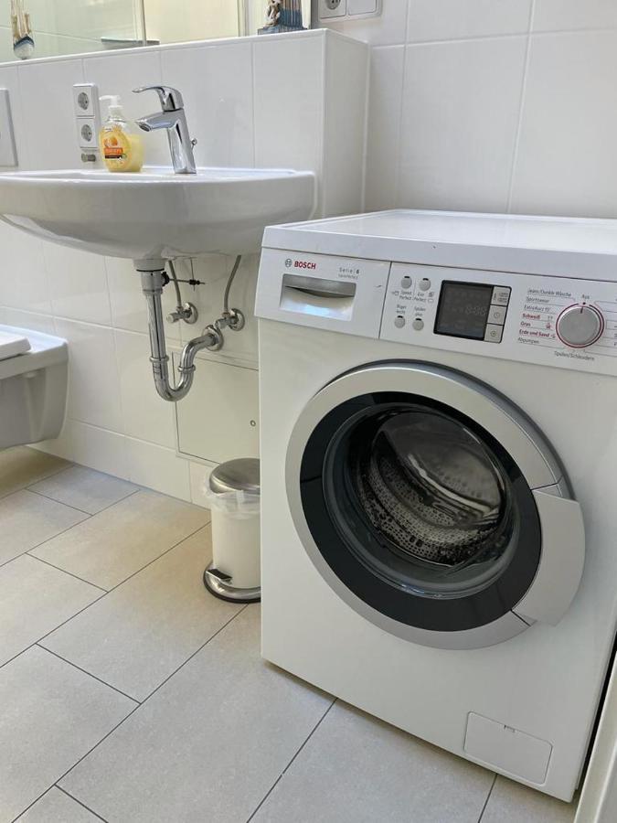 Ferienwohnung Im Stadtzentrum Von Bernau - Komfortable Wohnung Mit 2 Zimmern, Bad, Spuelmaschine, Waschmaschine, Komplette Kueche, Wlan, Terrasse, Ruhige Lage Bernau bei Berlin Esterno foto