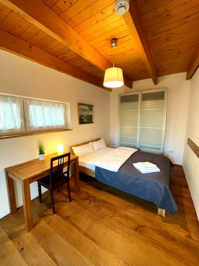 Ferienwohnung Im Stadtzentrum Von Bernau - Komfortable Wohnung Mit 2 Zimmern, Bad, Spuelmaschine, Waschmaschine, Komplette Kueche, Wlan, Terrasse, Ruhige Lage Bernau bei Berlin Esterno foto